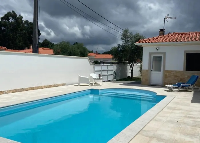 Charming With Private Poll * Alcobaça